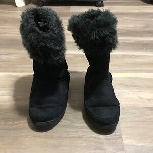 Ladies Black Suede Boots With Faux Fur Size 7